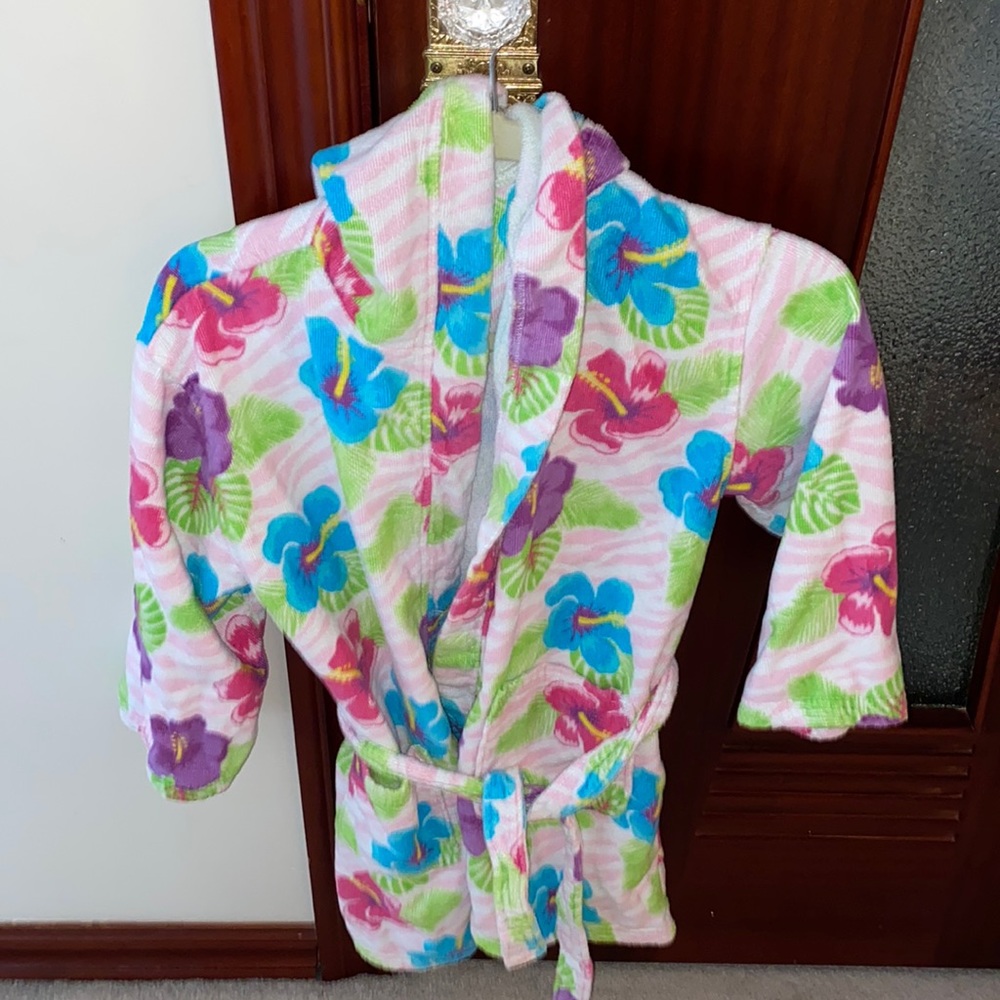 Lightly used robe/coverup for kids from steve swim.